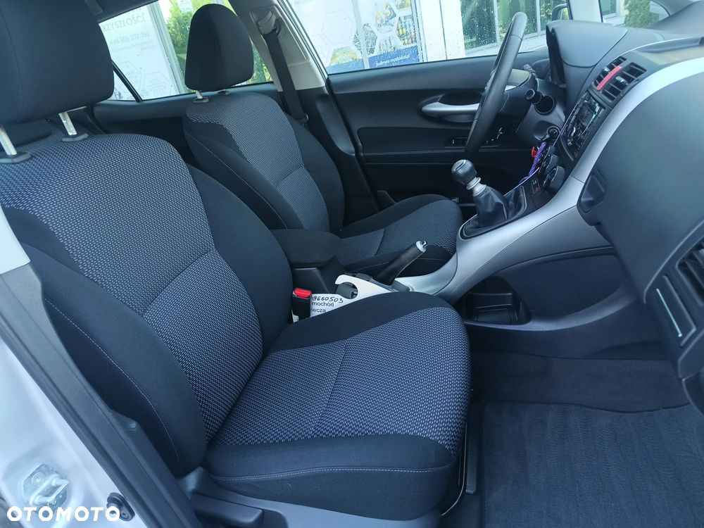 Toyota Auris 1.6 Luna - 14