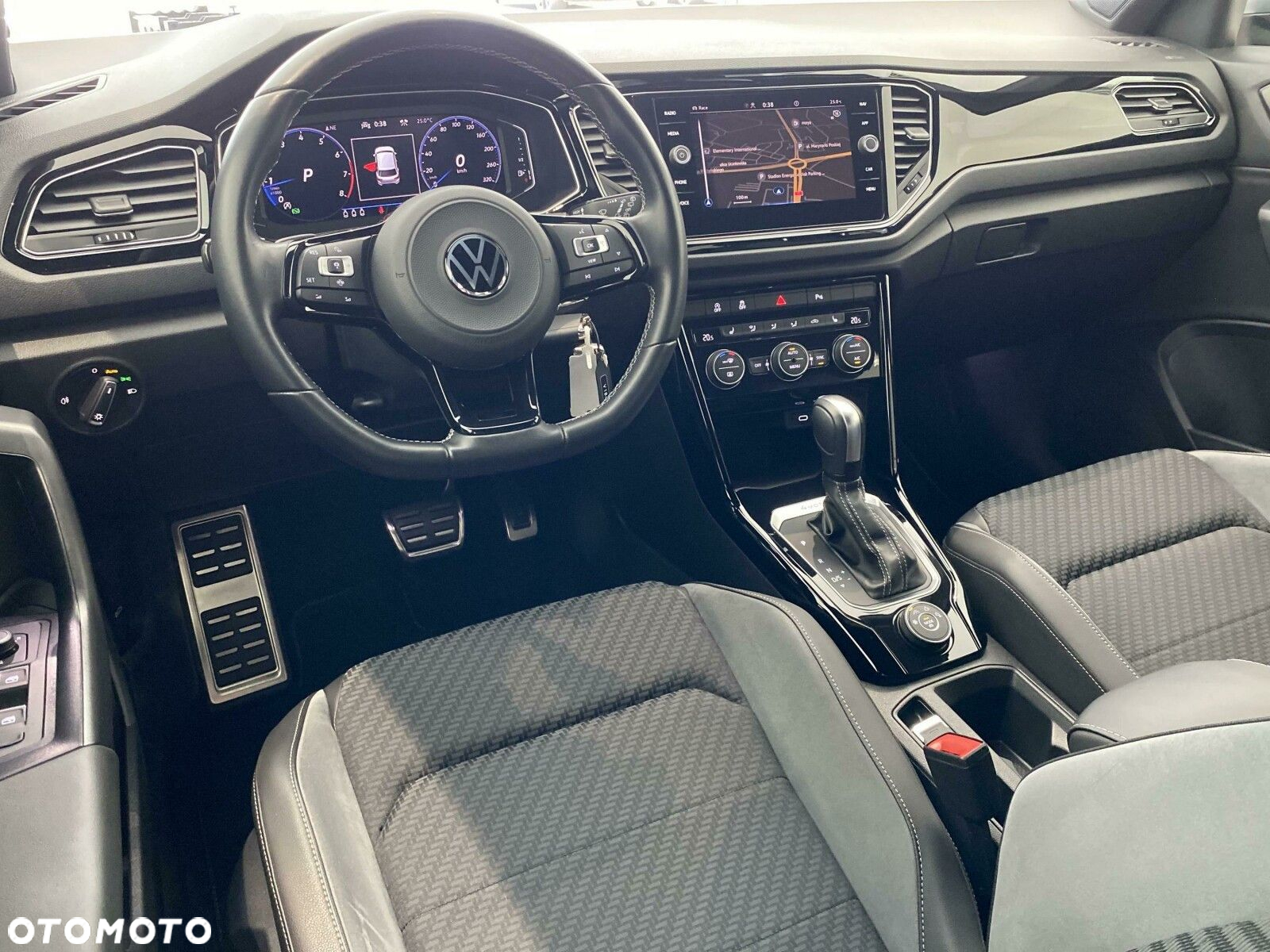 Volkswagen T-Roc 2.0 TSI 4Motion R DSG - 13