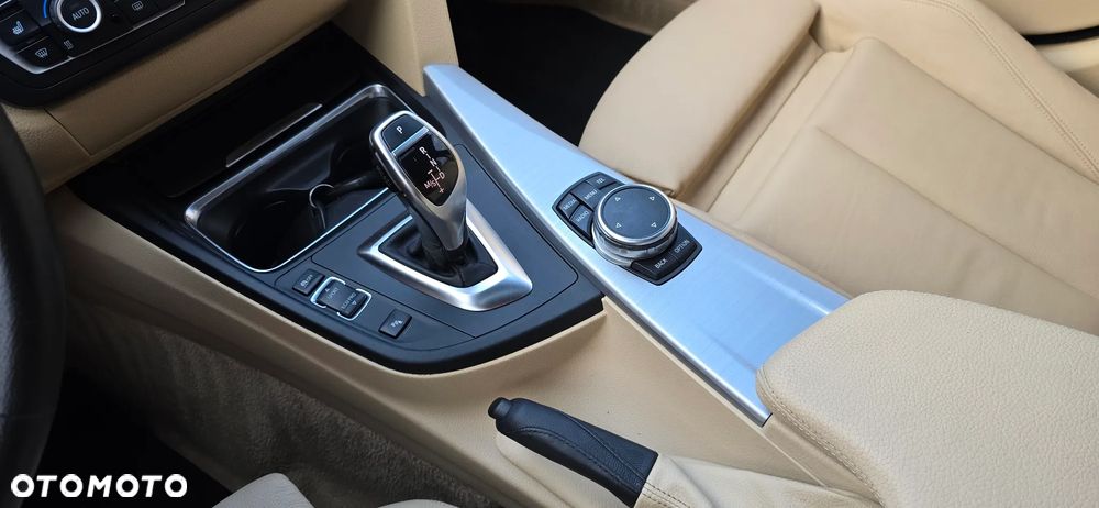 BMW 3GT 328i xDrive Sport-Aut Sport Line - 36