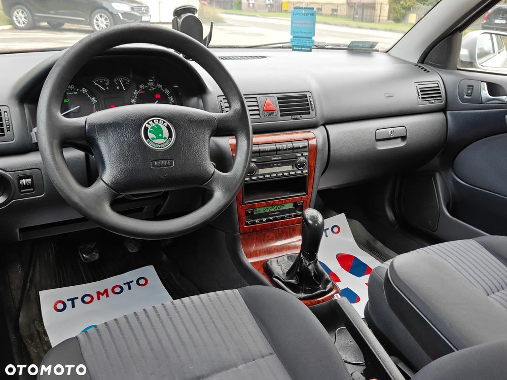Skoda Octavia 2.0 Ambiente - 6