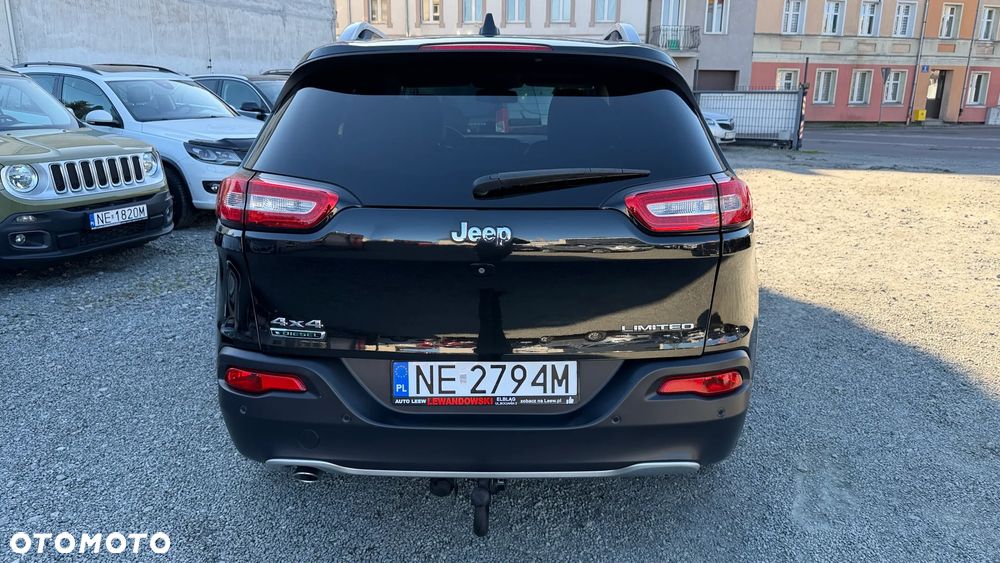 Jeep Cherokee - 5