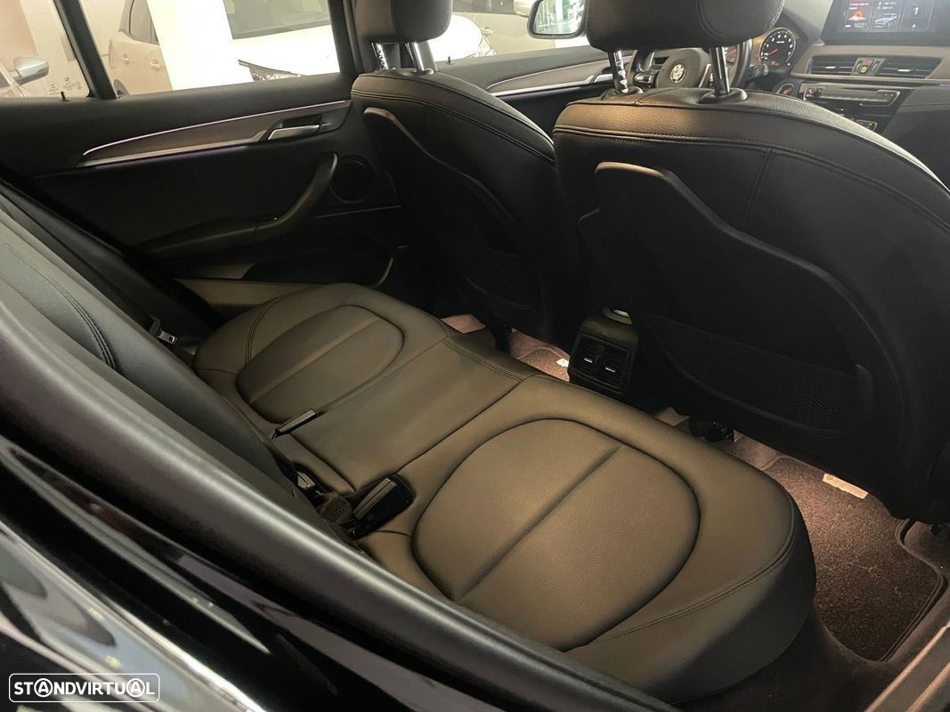 BMW X2 25 e xDrive Pack M - 32