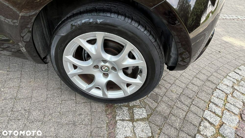 Alfa Romeo Mito - 12