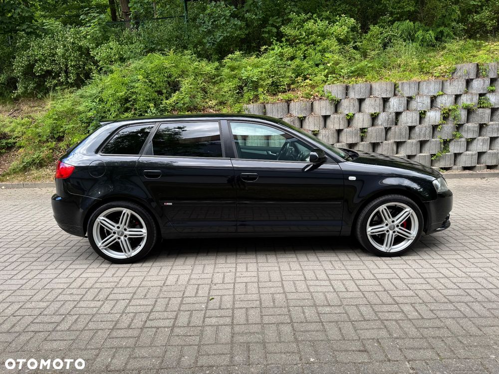 Audi A3 Sportback - 2