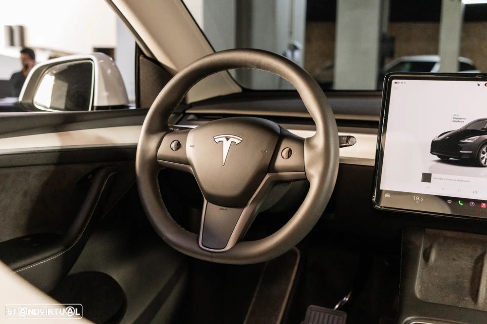 Tesla Model Y Tração Traseira - 21