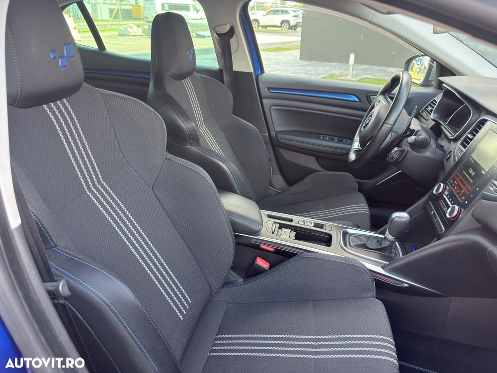 Renault Megane ENERGY TCe 205 EDC GT - 15
