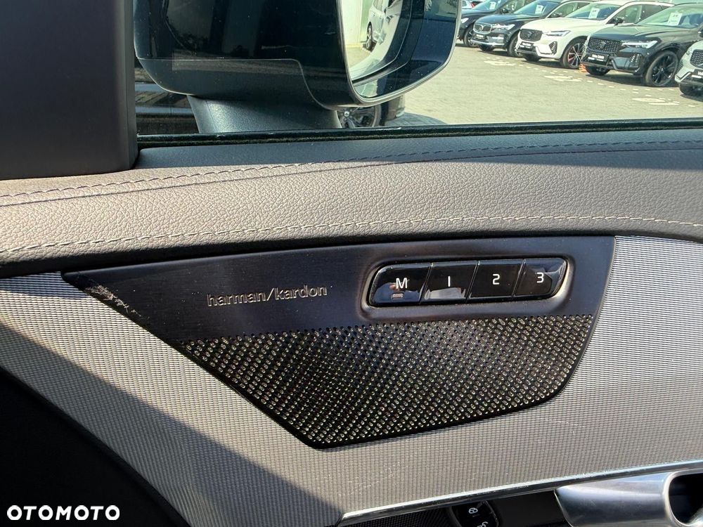 Volvo XC 90 - 35