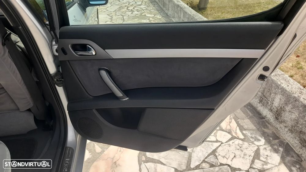 Peugeot 407 1.6 HDi Griffe - 32