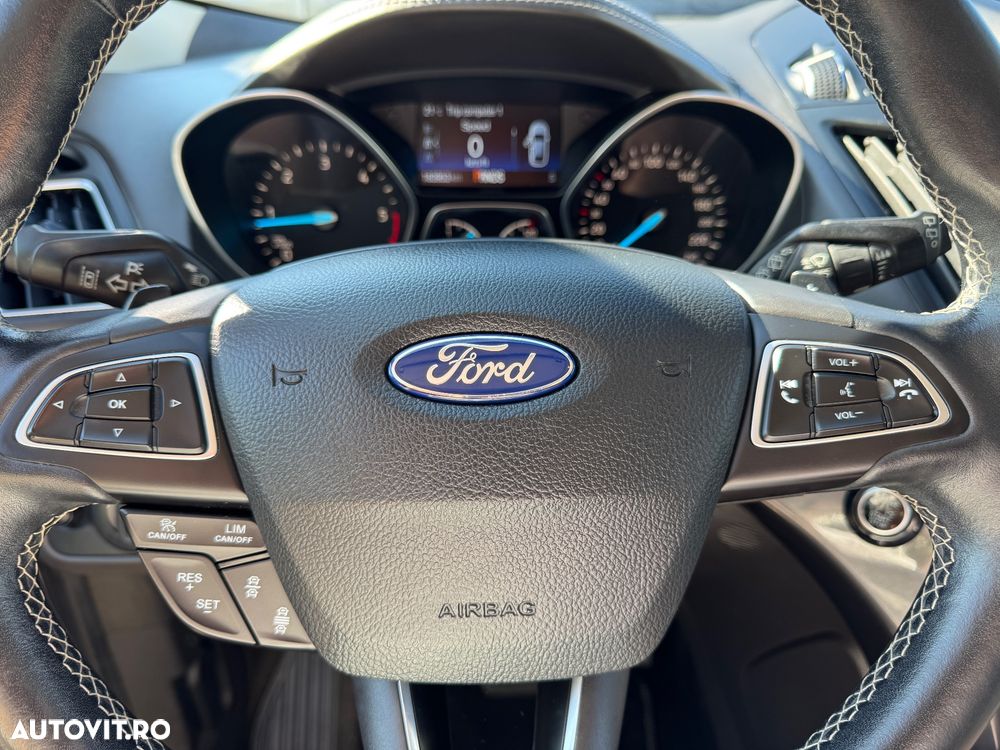 Ford Kuga 2.0 TDCi 4WD Powershift Vignale - 14