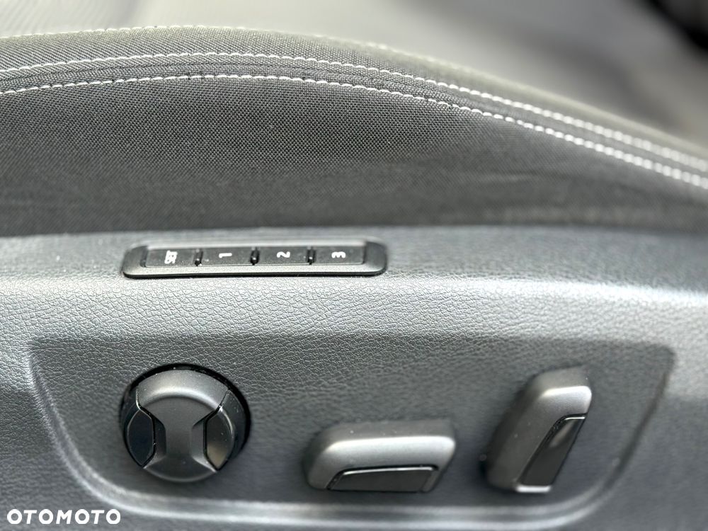 Skoda Superb 2.0 TDI SCR Style DSG - 29