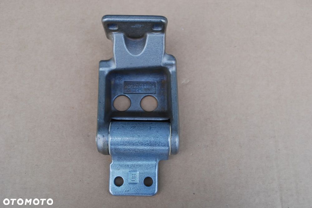 ZAWIAS DRZWI PRAWY TYŁ TYLNY DÓŁ DOLNY MERCEDES SPRINTER W907, W910 18- A9107408800
