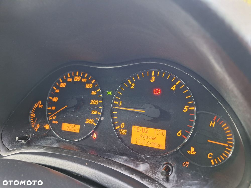 Toyota Avensis 2.2 D-CAT Travel - 13