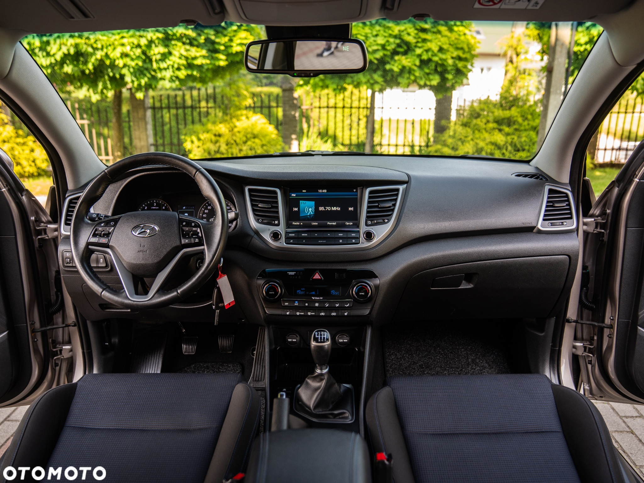 Hyundai Tucson blue 1.7 CRDi 2WD Style - 29