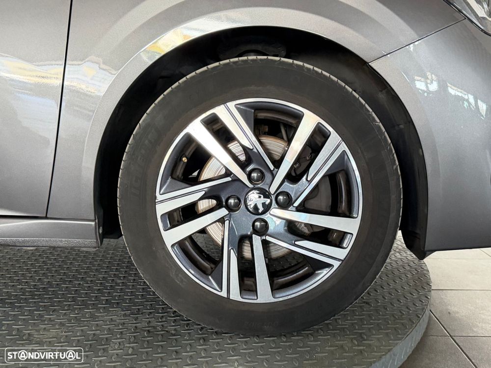 Peugeot 208 1.2 PureTech Allure Pack - 3