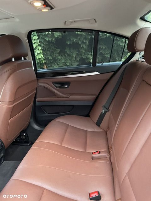 BMW Seria 5 535d xDrive - 4