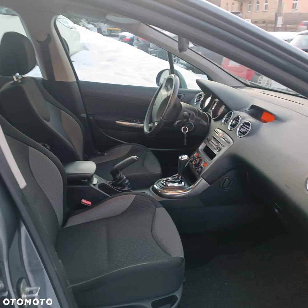 Peugeot 308 140 THP Automatik Sport - 15