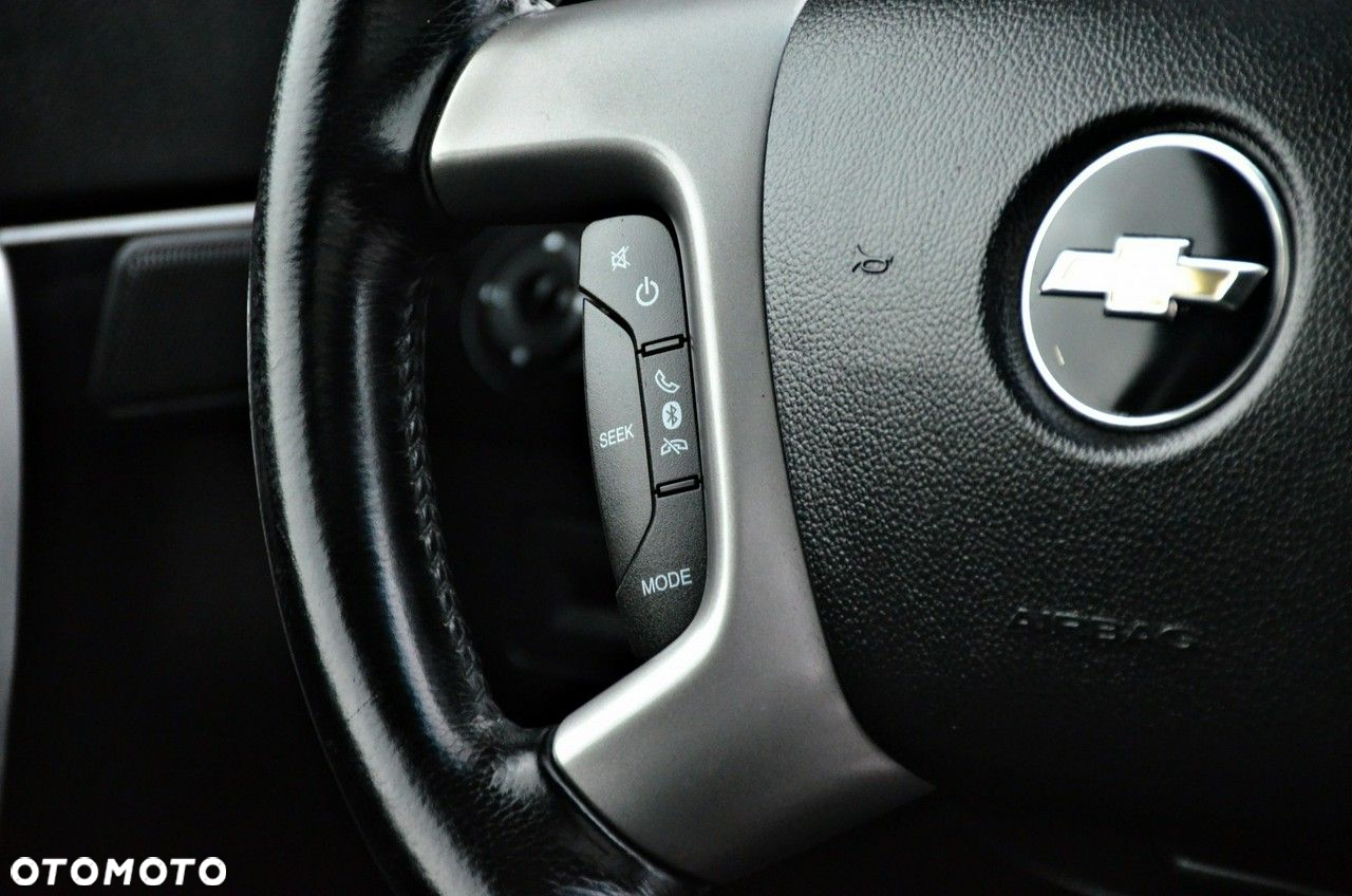 Chevrolet Captiva - 27