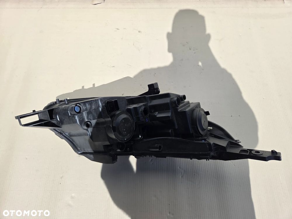 Lampa przednia lewa Peugeot 2008 I LIFT  9814749080 - 14
