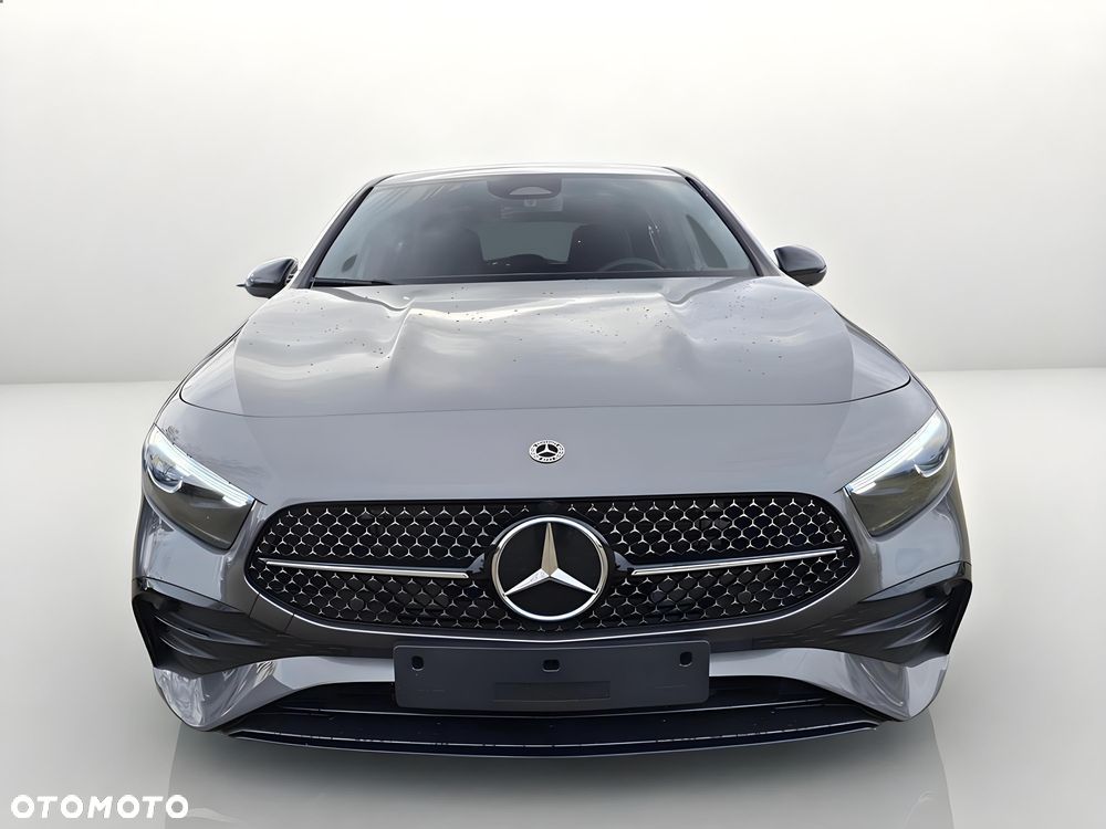 Mercedes-Benz Klasa A 200 7G-DCT AMG Line - 2