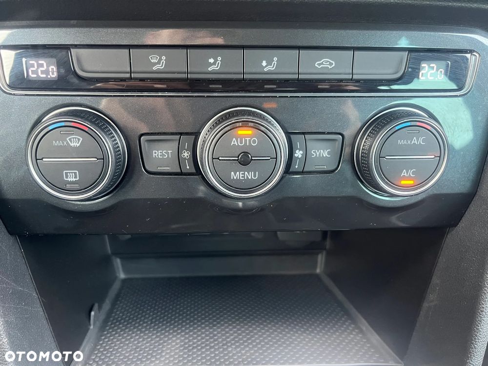 Volkswagen Tiguan - 25