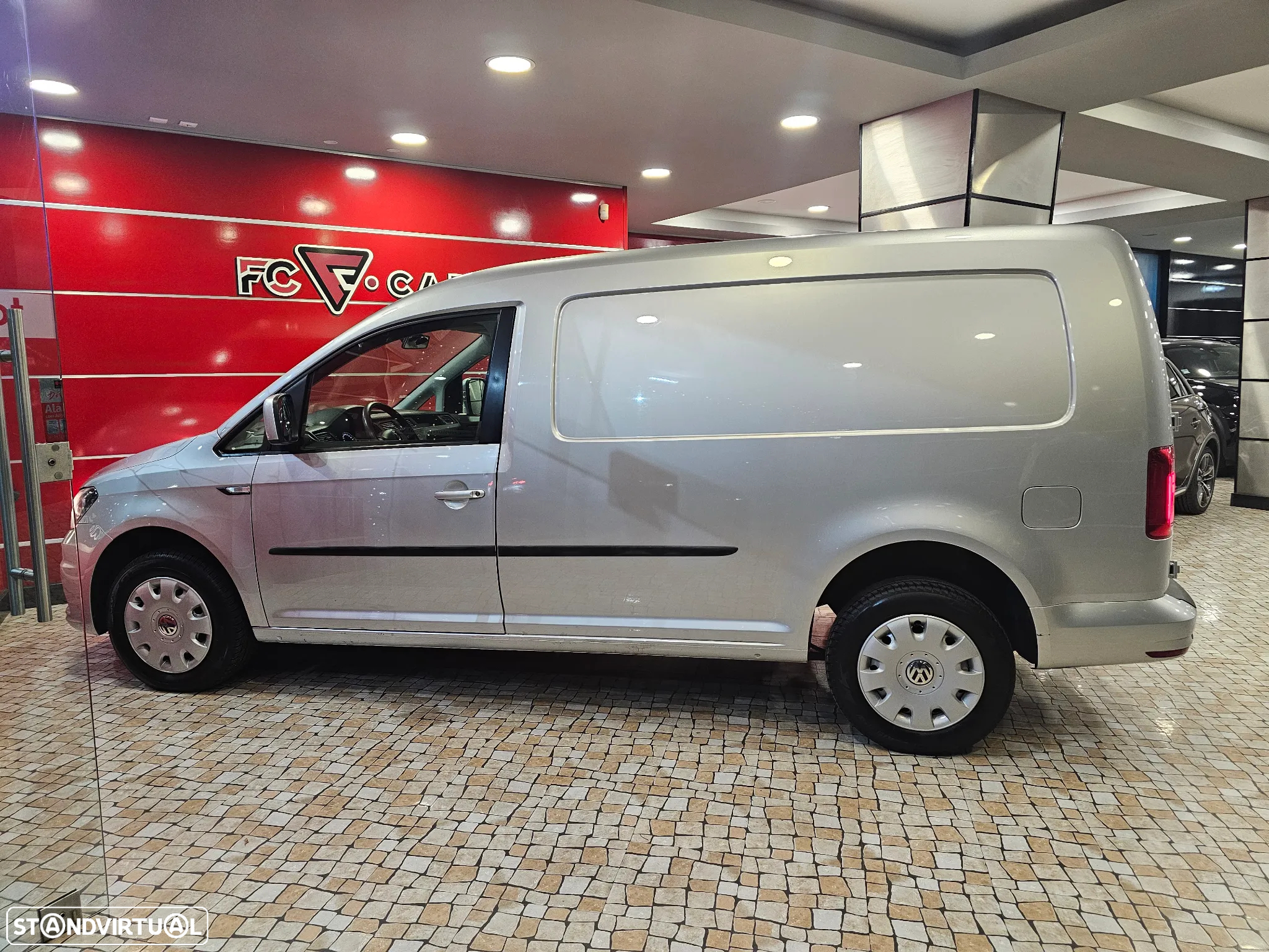 VW Caddy 2.0/ longa c/iva dedutível - 23