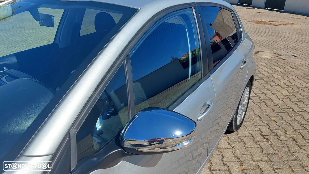 Peugeot 208 82 VTI Style - 21
