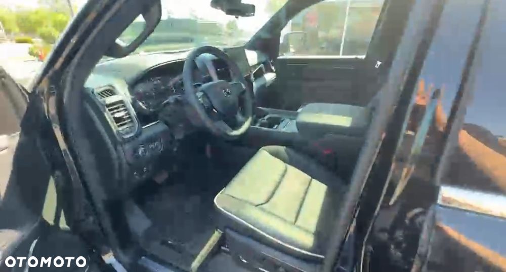 Dodge RAM - 11