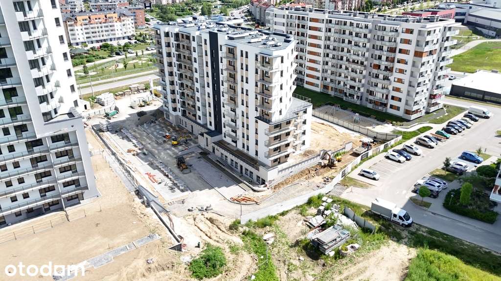 67m2! 3 osobne sypialnie + salon 24m2! balkon 8m2!