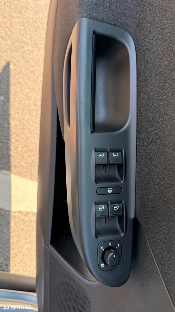Volkswagen Passat 2.0 TDI Comfortline DPF - 25