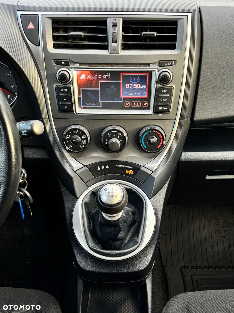 Toyota Verso S 1.33 VVT-i Comfort - 11