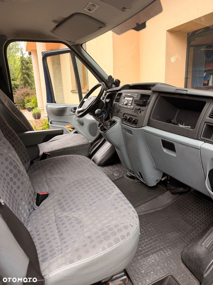 Ford Transit 350L Trend - 15