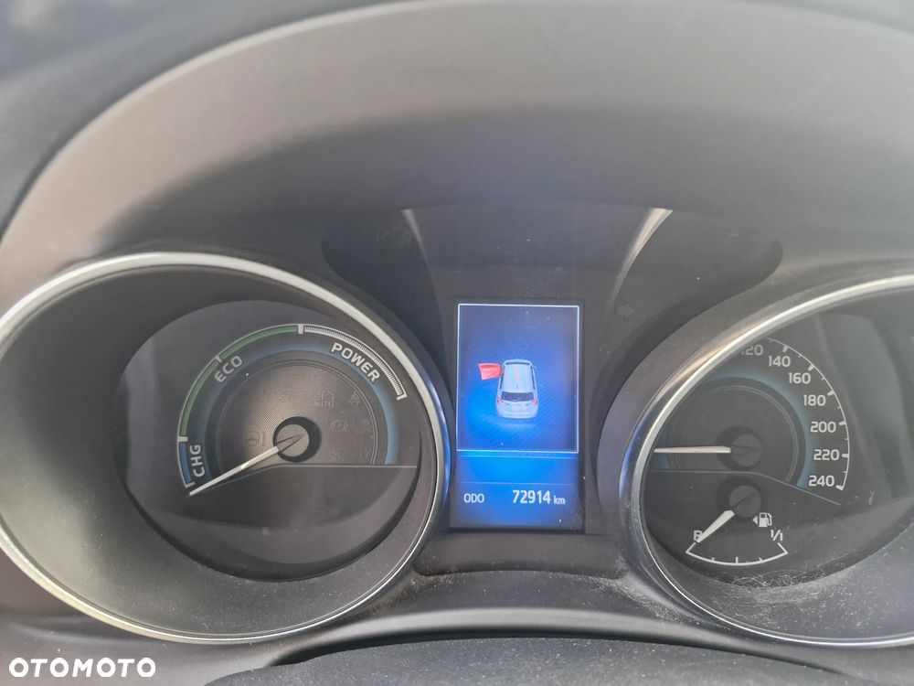 Toyota Auris - 13