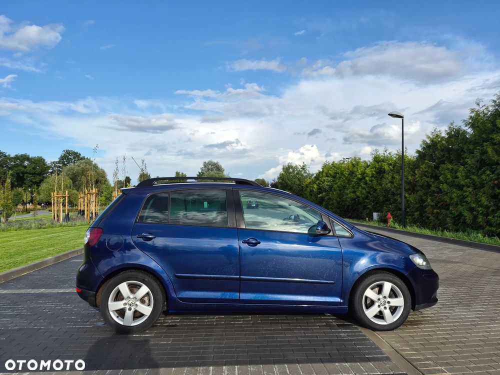 Volkswagen Golf Plus - 11