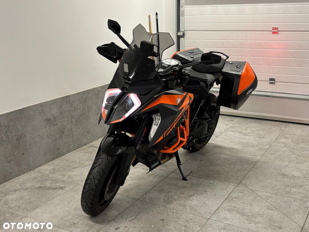 KTM Super Duke - 13