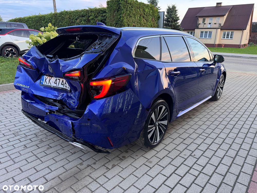 Toyota Corolla 2.0 Hybrid Executive - 6