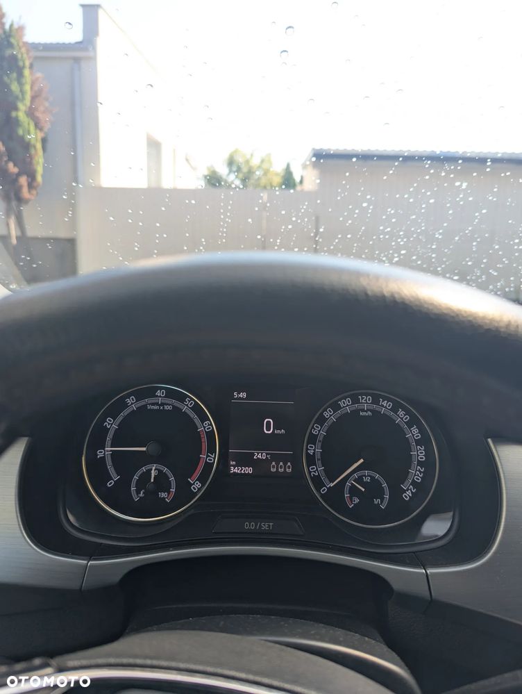 Skoda Fabia 1.0 Ambition - 8