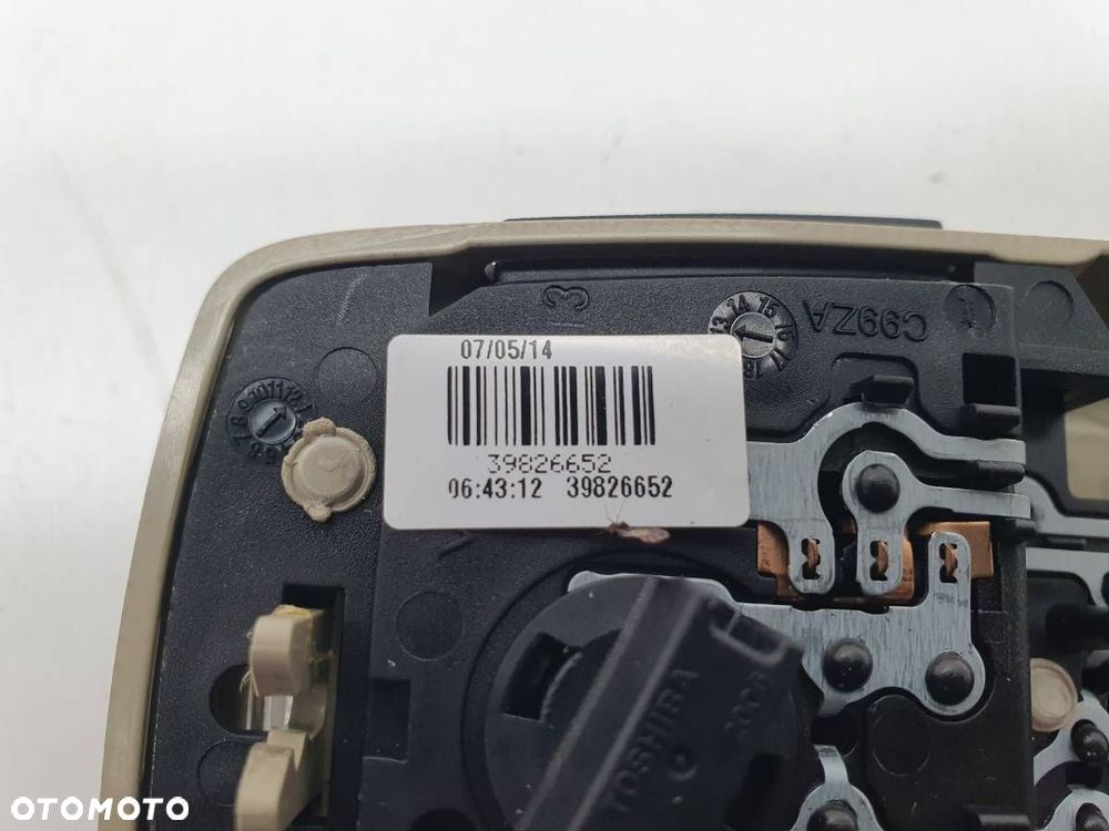 LAMPKA PODSUFITKI WNĘTRZA VOLVO V60 I S60 II - 4