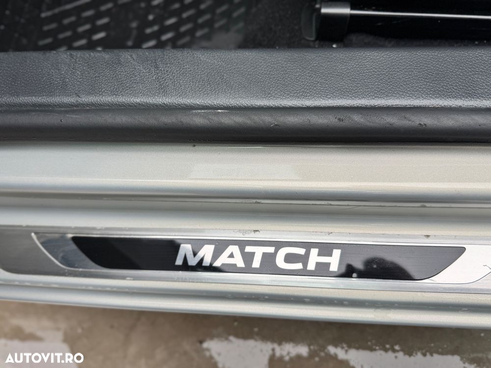 Volkswagen Golf 1.2 TSI MATCH - 11