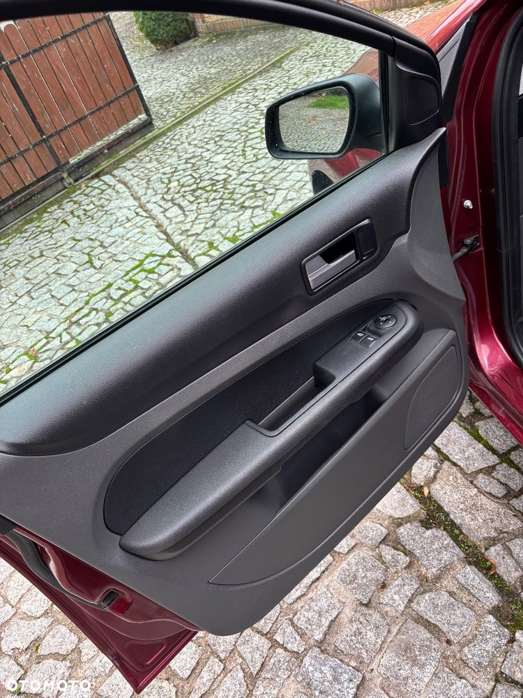 Ford Focus 1.6 Comfort - 17