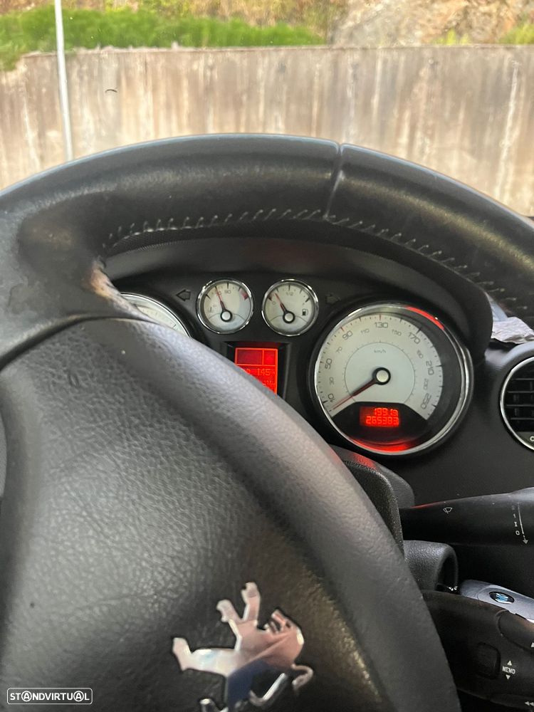 Peugeot 308 SW 1.6 HDi SE Navteq - 15