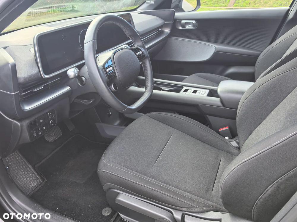 Hyundai IONIQ 6 - 12