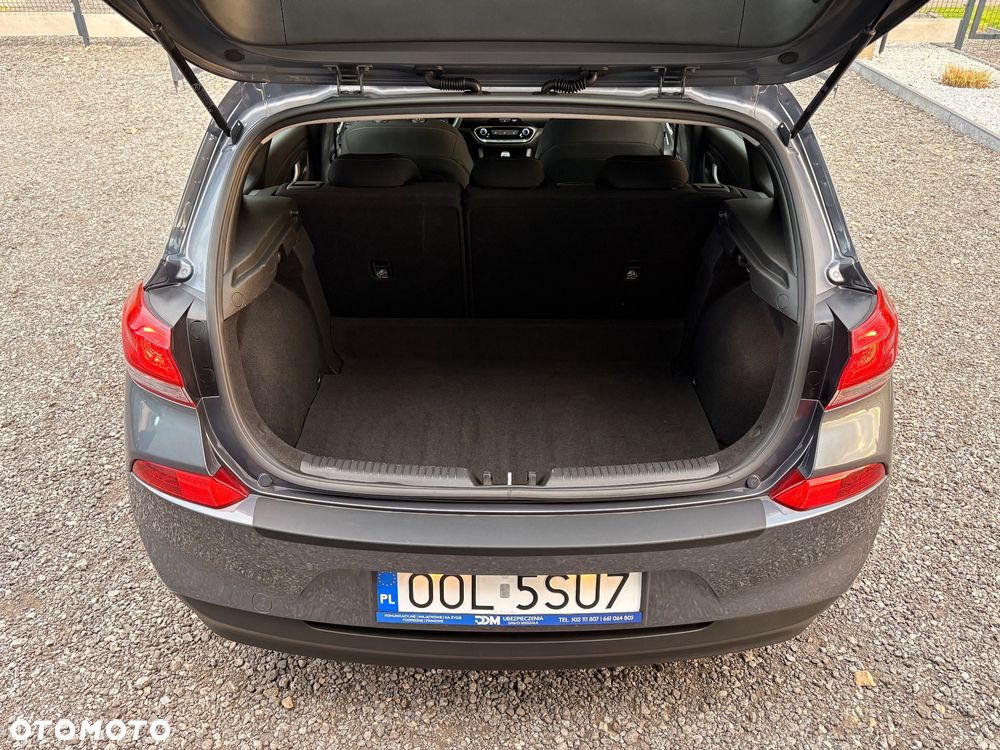 Hyundai i30 1.4 Trend - 16