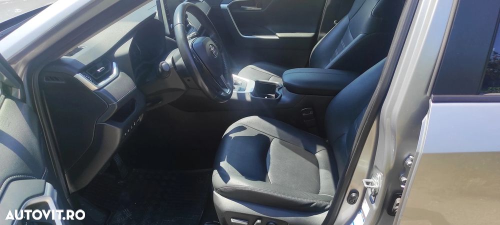 Toyota RAV4 - 11