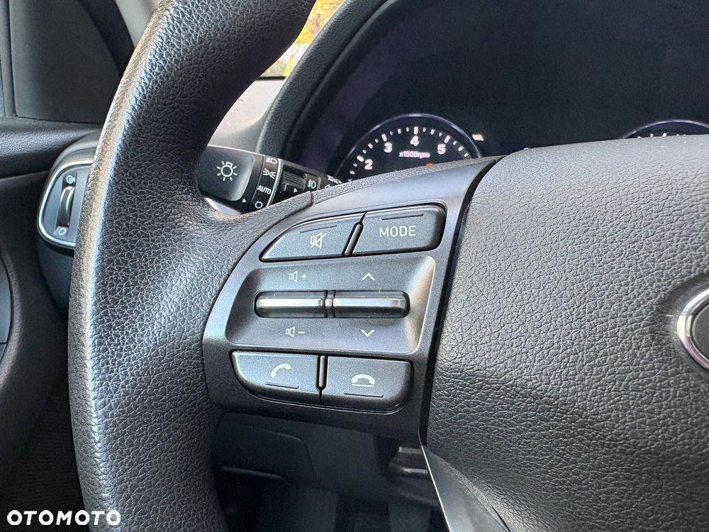 Hyundai i30 1.5 DPI Classic + - 24