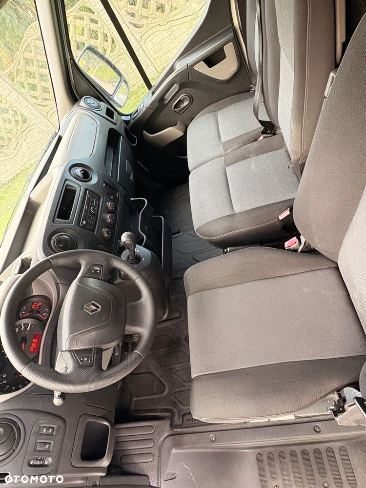 Renault Master - 24