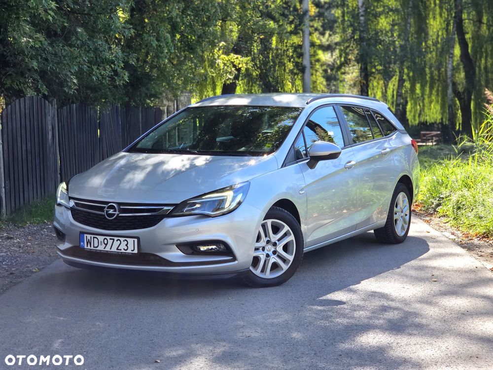 Opel Astra 1.6 CDTI Elite - 1