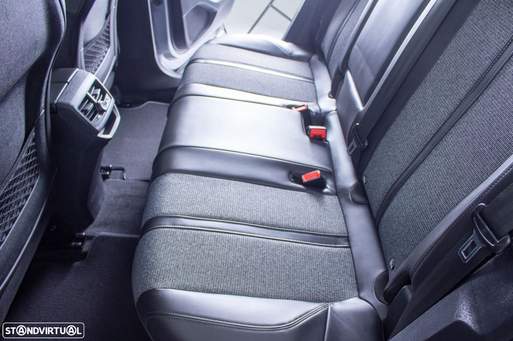 Peugeot 3008 1.2 PureTech Allure EAT8 - 14