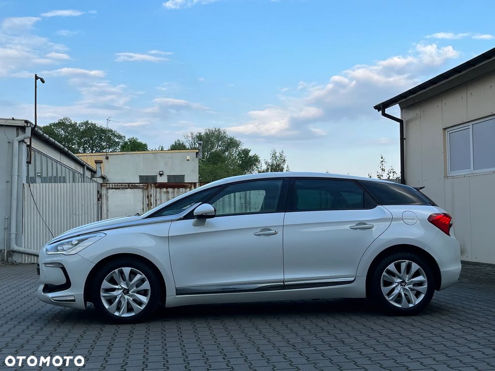 Citroën DS5 HDi 165 SportChic - 3
