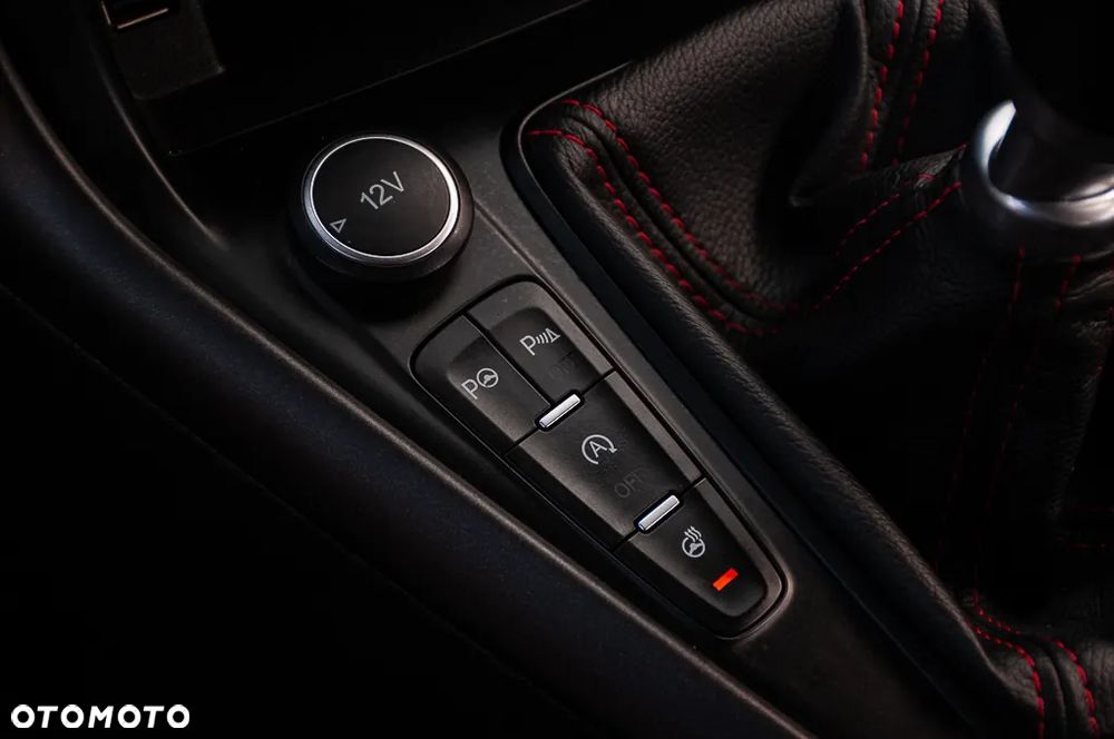 Ford Focus - 25