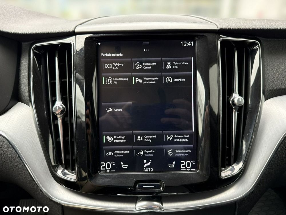 Volvo XC 60 D4 AWD Geartronic Momentum - 18